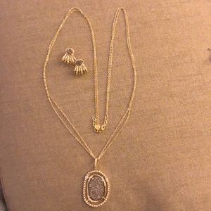 Gorgeous earring and pendant set ✨💕